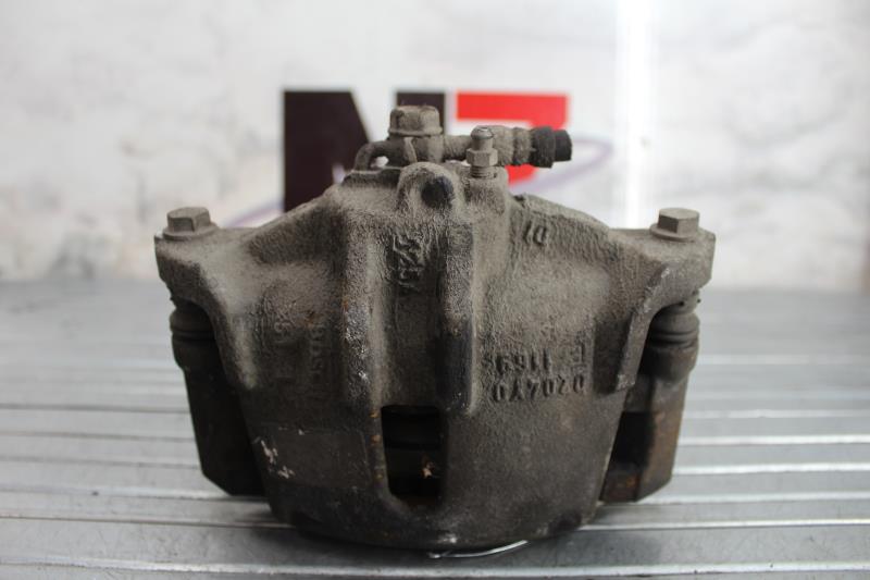 Etrier avant gauche (freinage) TOYOTA YARIS 1 PHASE 2 Diesel