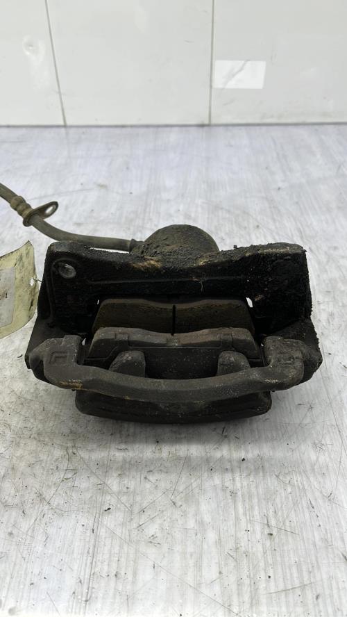 Etrier avant gauche (freinage) TOYOTA COROLLA 9 PHASE 1 Essence