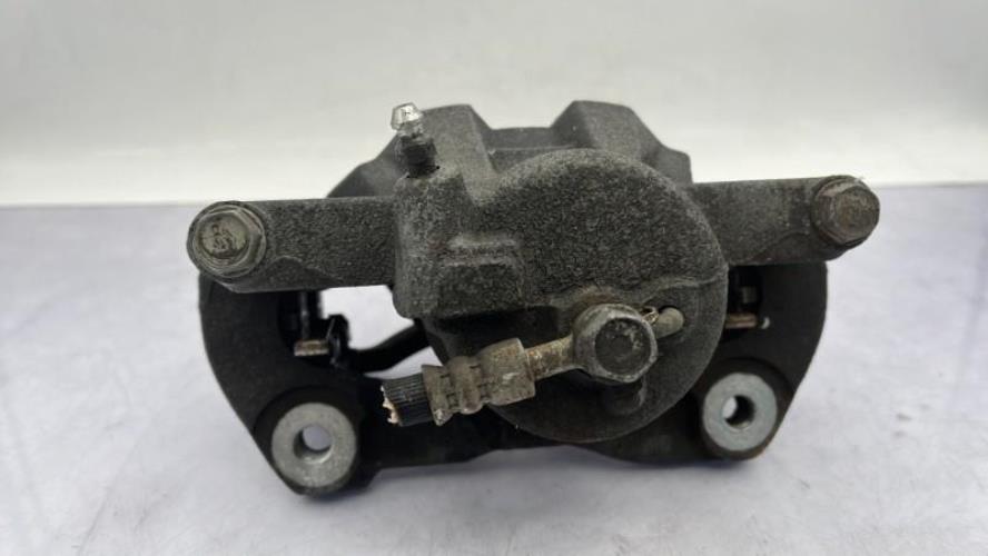 Etrier avant gauche (freinage) TOYOTA VERSO-S PHASE 1 Essence