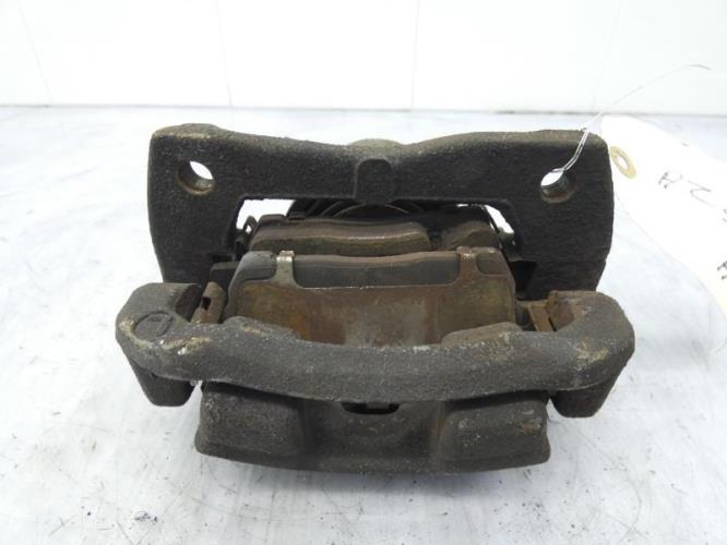 Etrier avant gauche (freinage) TOYOTA YARIS 1 PHASE 1 Essence