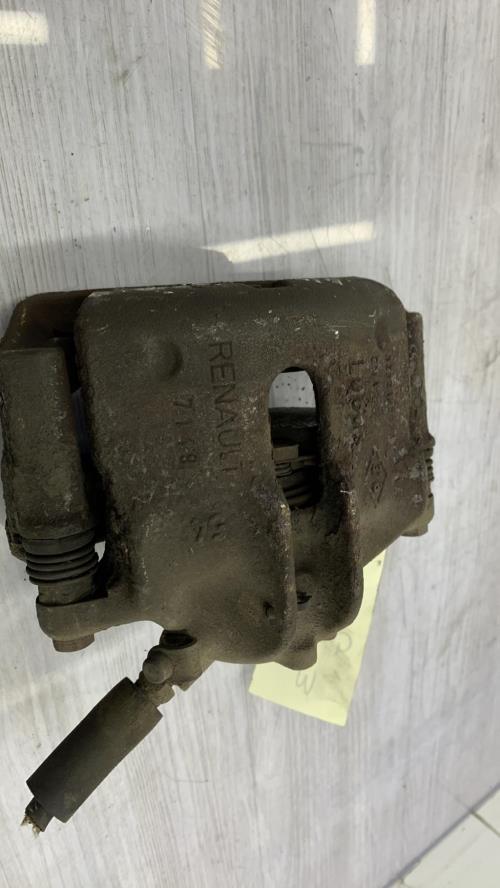 Etrier avant gauche (freinage) RENAULT LAGUNA 1 PHASE 1 Essence