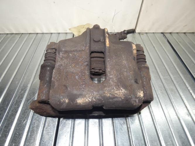 Etrier avant gauche (freinage) RENAULT MEGANE 1 PHASE 2 Essence