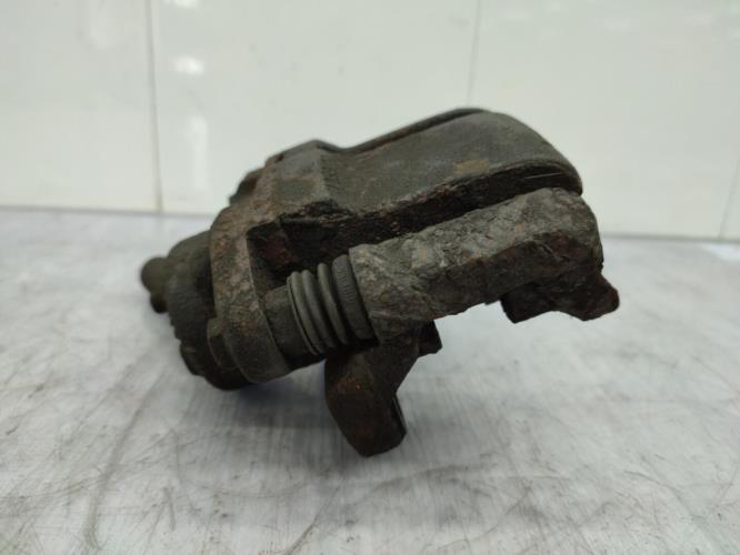 Etrier avant gauche (freinage) RENAULT CLIO 2 PHASE 1 Essence
