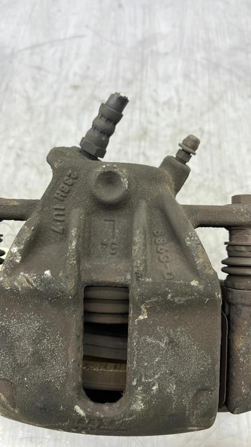 Etrier avant gauche (freinage) RENAULT CLIO 3 PHASE 1 Essence