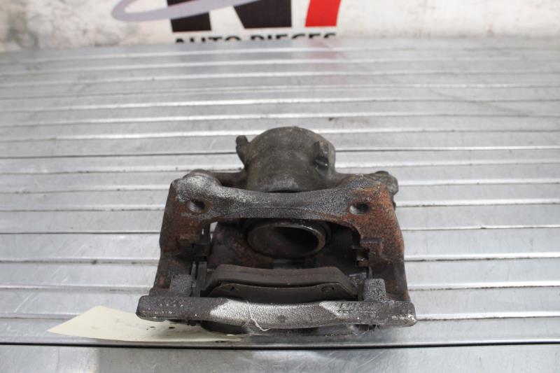 Etrier avant gauche (freinage) RENAULT CLIO 4 PHASE 1 BREAK Essence