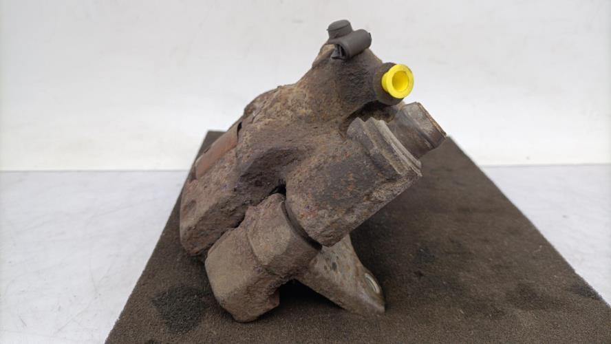 Etrier avant gauche (freinage) FIAT PUNTO 1 PHASE 1 Essence