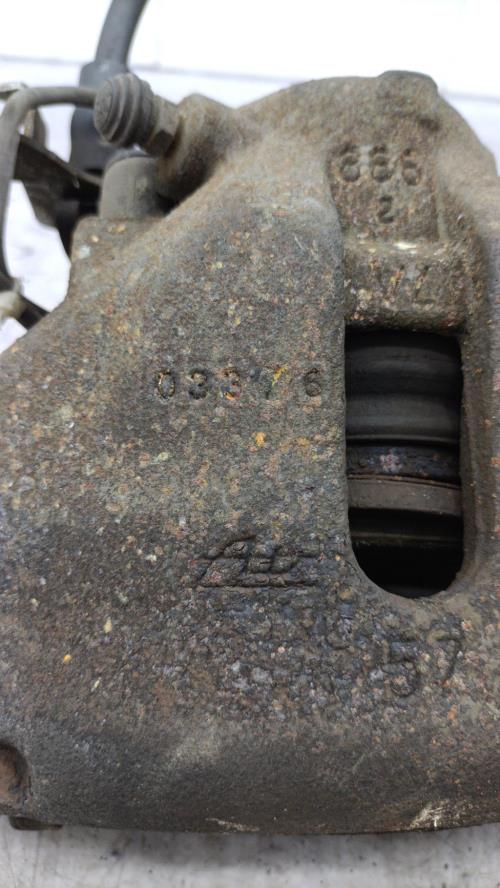Etrier avant gauche (freinage) AUDI A4 2 AVANT PHASE 2 BREAK Diesel