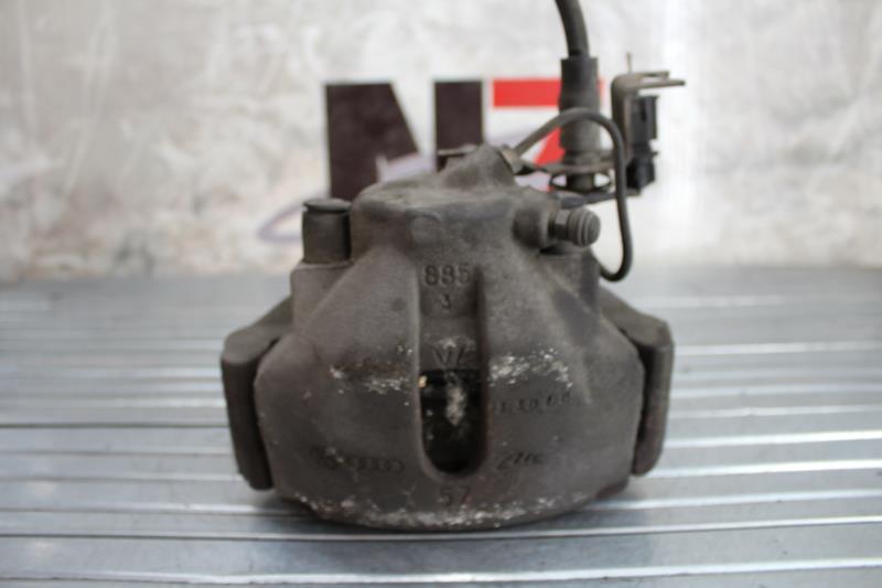 Etrier avant gauche (freinage) AUDI A4 1 PHASE 2 Diesel