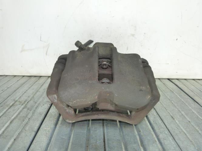 Etrier avant gauche (freinage) AUDI A4 1 PHASE 1 Diesel