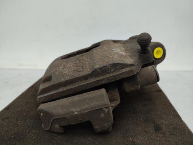 Etrier avant gauche (freinage) FORD FIESTA 5 PHASE 1 Essence