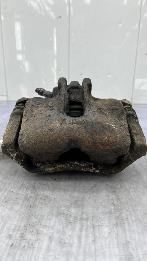 Etrier avant gauche (freinage) MERCEDES 300 W124 PHASE 1 Diesel