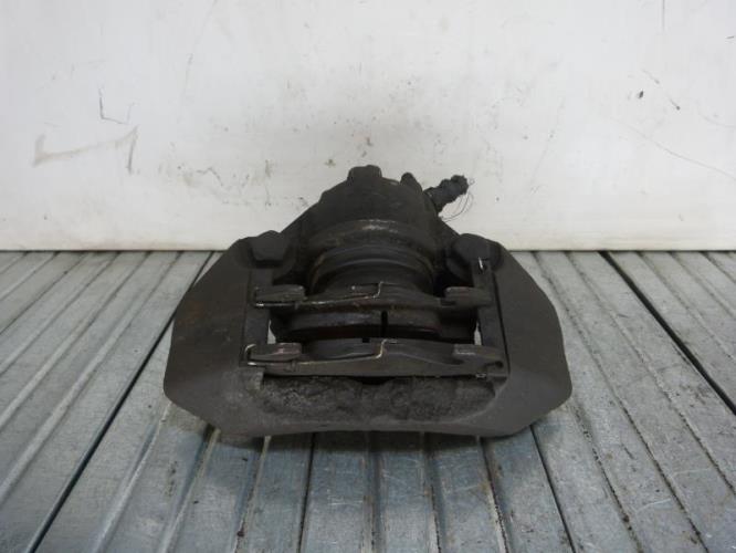 Etrier avant gauche (freinage) PEUGEOT 205 PHASE 2 Diesel
