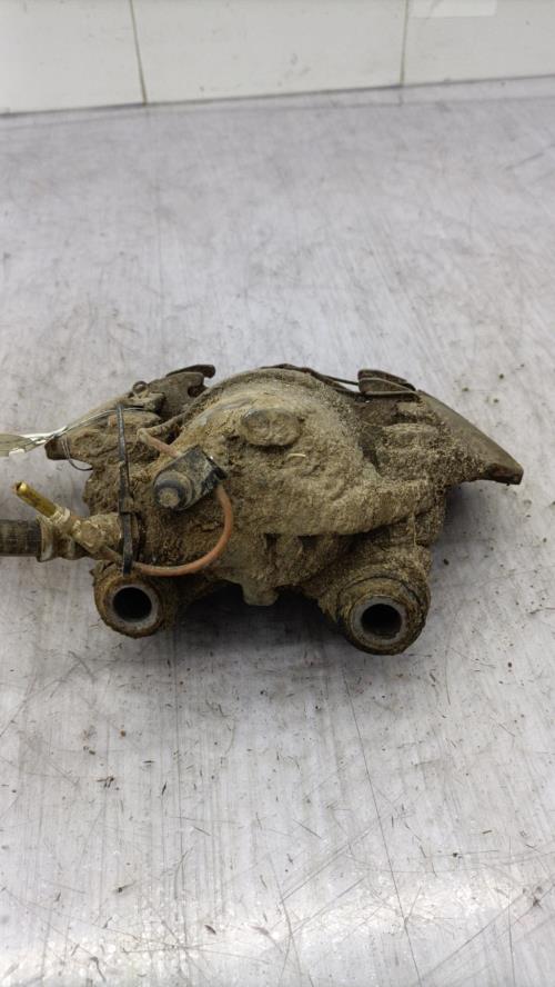 Etrier avant gauche (freinage) PEUGEOT 205 PHASE 2 Diesel