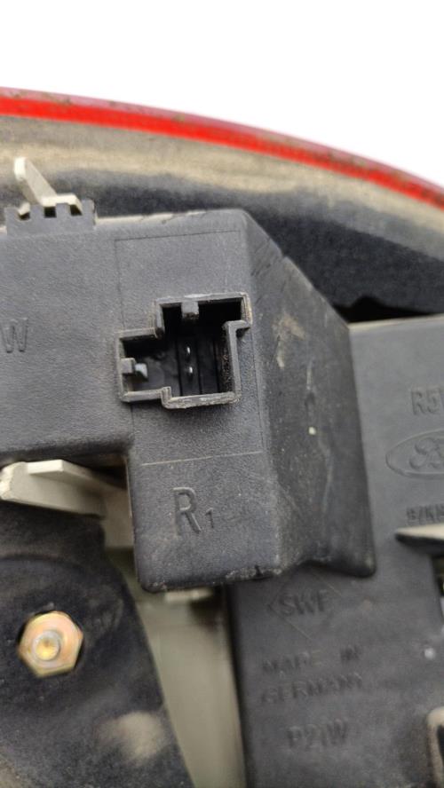 Feu arriere principal droit (feux) FORD KA 1 PHASE 1 Essence