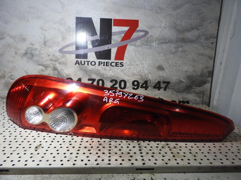 Feu arriere principal gauche (feux) FORD FIESTA 5 PHASE 2 Diesel