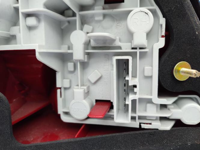 Feu arriere principal droit (feux) FORD MONDEO 2 Diesel