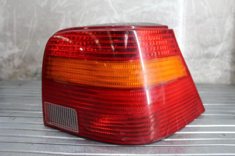 Feu arriere principal droit (feux) VOLKSWAGEN GOLF 4 Essence