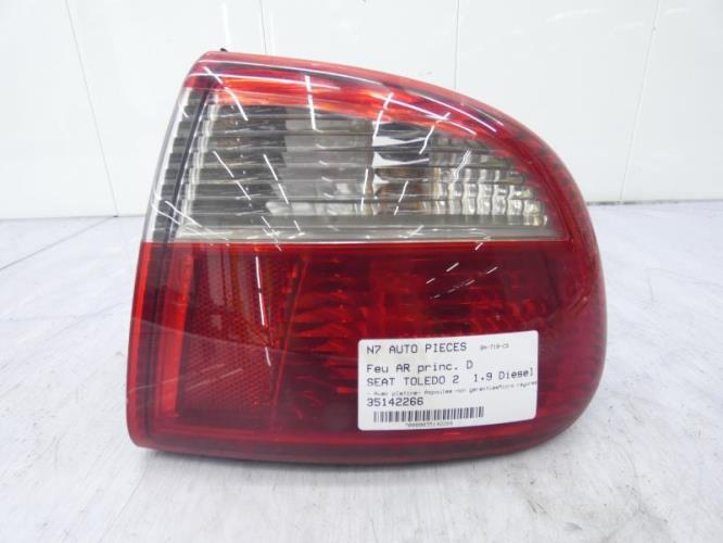 Feu arriere principal droit (feux) SEAT TOLEDO 2 Diesel