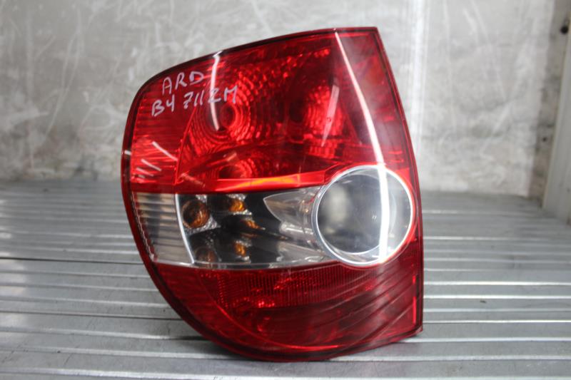 Feu arriere principal droit (feux) VOLKSWAGEN FOX Diesel