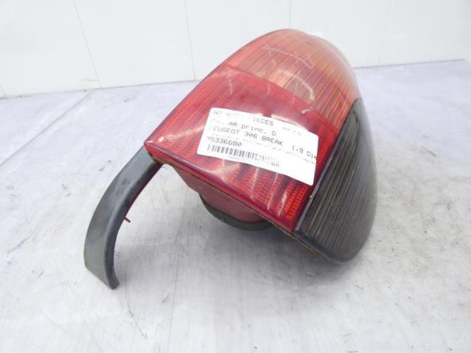 Feu arriere principal droit (feux) PEUGEOT 306 BREAK Diesel