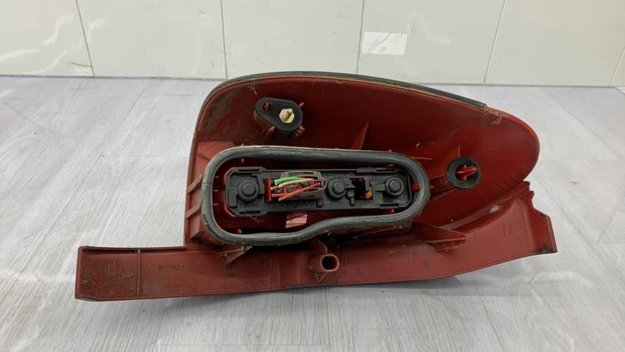 Feu arriere principal droit (feux) PEUGEOT 306 BREAK Essence