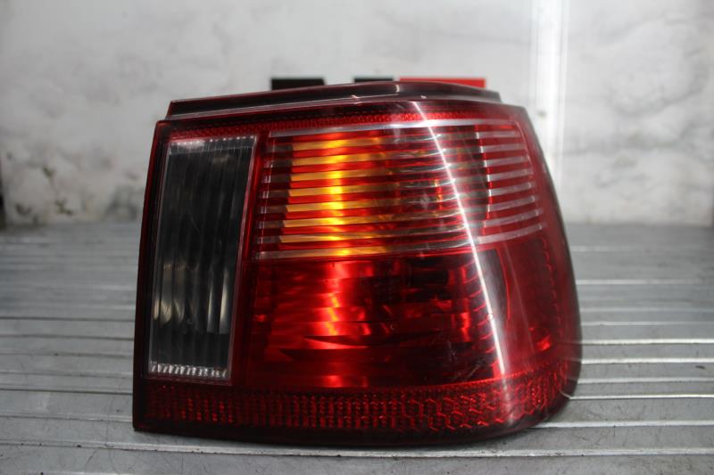 Feu arriere principal droit (feux) SEAT IBIZA 2 PHASE 3 Diesel