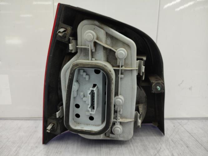 Feu arriere principal droit (feux) VOLKSWAGEN POLO 4 PHASE 1 Essence