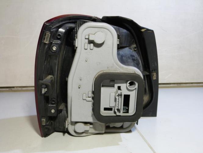Feu arriere principal droit (feux) VOLKSWAGEN POLO 5 PHASE 1 Diesel