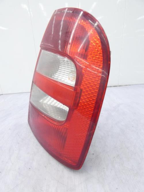 Feu arriere principal droit (feux) SKODA FABIA 1 PHASE 1 Diesel
