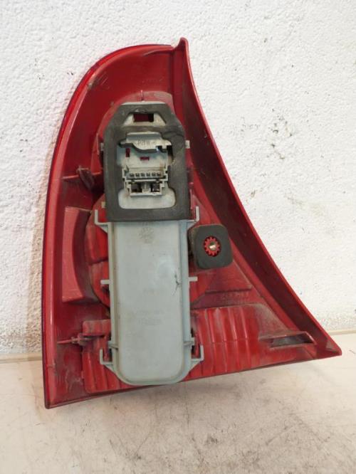 Feu arriere principal droit (feux) RENAULT CLIO 2 PHASE 1 Essence