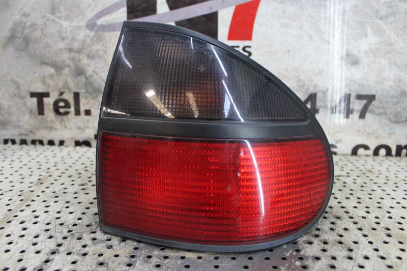 Feu arriere principal droit (feux) RENAULT LAGUNA 1 PHASE 1 Essence