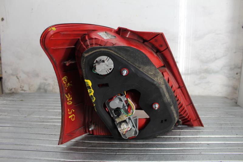 Feu arriere principal droit (feux) TOYOTA YARIS 2 PHASE 1 Diesel