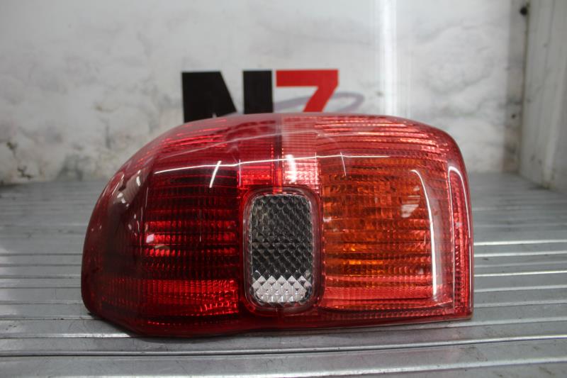 Feu arriere principal droit (feux) TOYOTA RAV4 2 PHASE 1 Diesel