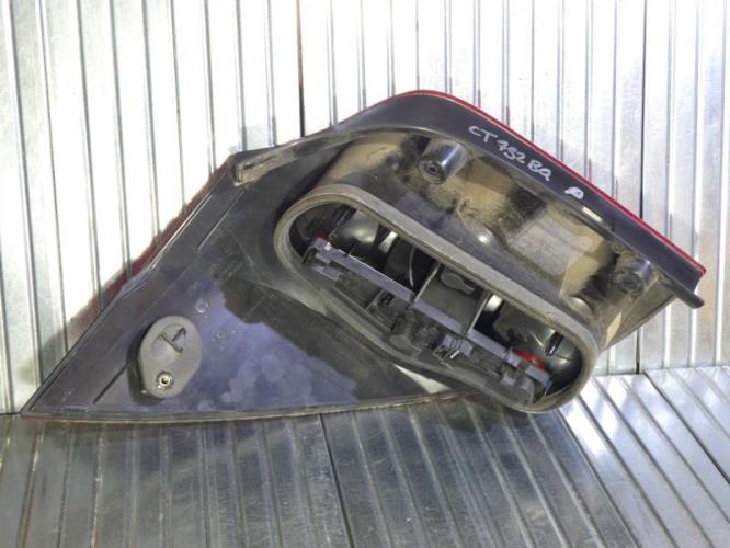 Feu arriere principal droit (feux) RENAULT LAGUNA 2 PHASE 2 BREAK Diesel