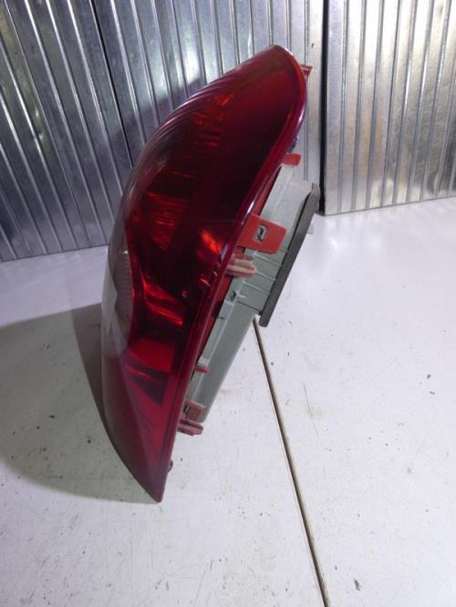 Feu arriere principal droit (feux) RENAULT CLIO 2 PHASE 2 Essence