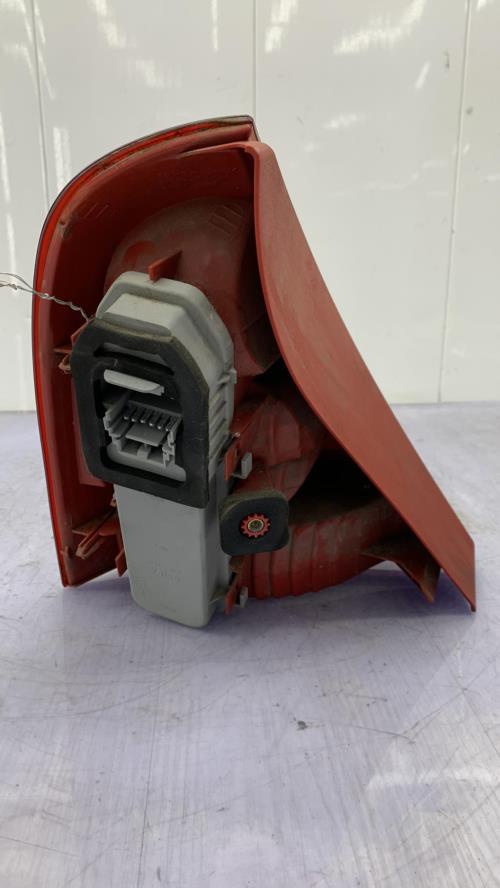 Feu arriere principal droit (feux) RENAULT CLIO 2 PHASE 2 Essence