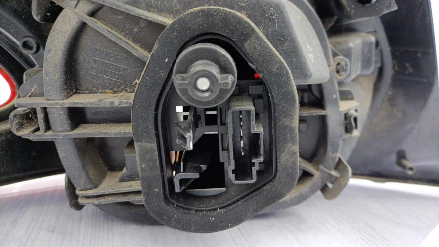 Feu arriere principal droit (feux) PEUGEOT 208 1 PHASE 2 Essence