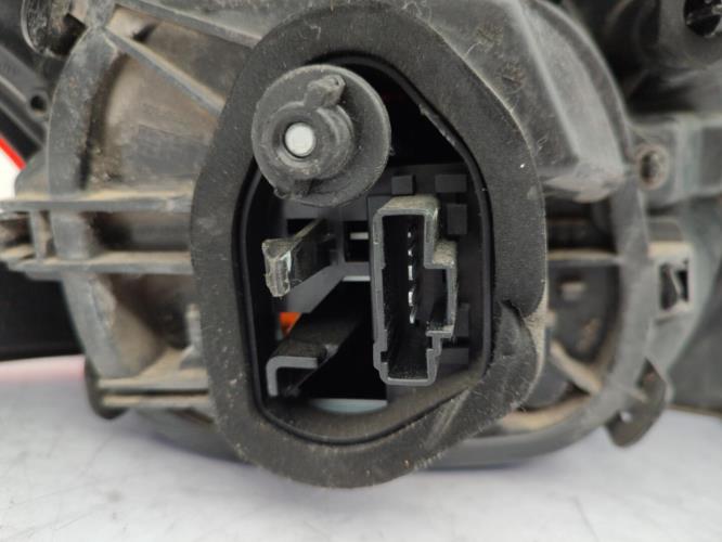 Feu arriere principal droit (feux) PEUGEOT 208 1 PHASE 2