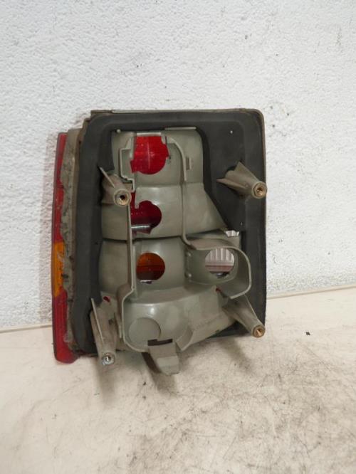 Feu arriere principal droit (feux) FORD ESCORT 4 BREAK Essence
