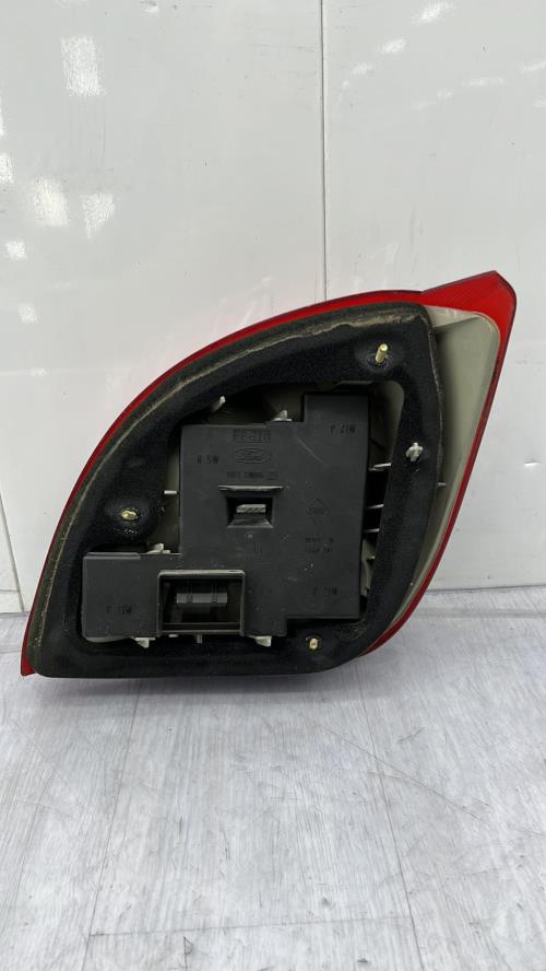 Feu arriere principal gauche (feux) FORD FIESTA 4 PHASE 2 Essence