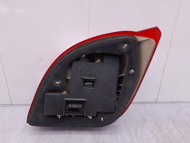 Feu arriere principal gauche (feux) FORD FIESTA 4 PHASE 2 Essence