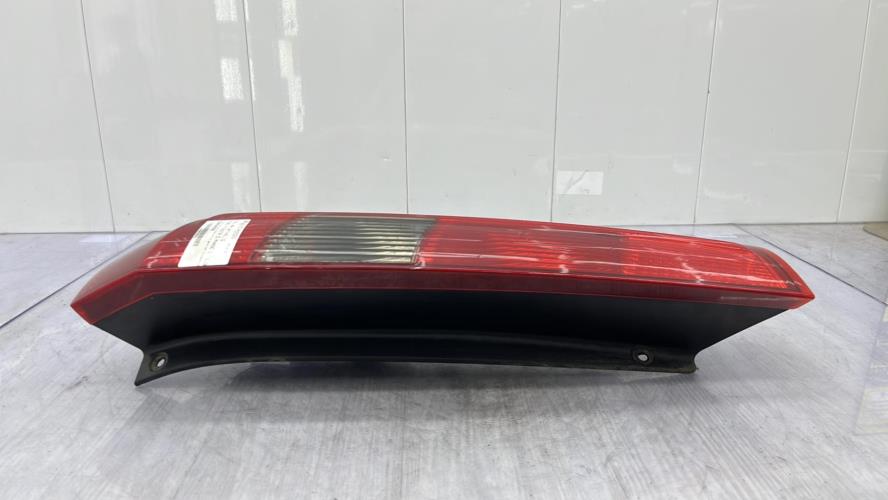 Feu arriere principal gauche (feux) FORD FIESTA 5 PHASE 1 Essence