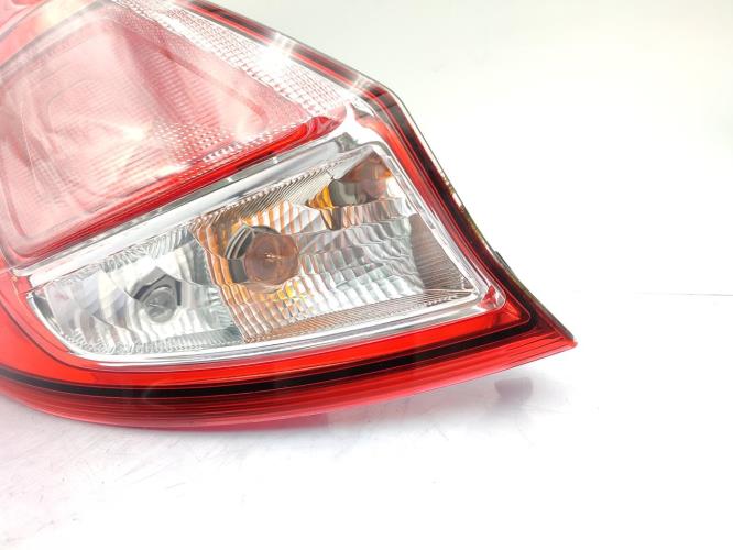 Feu arriere principal gauche (feux) FORD FIESTA 6 PHASE 2 Essence