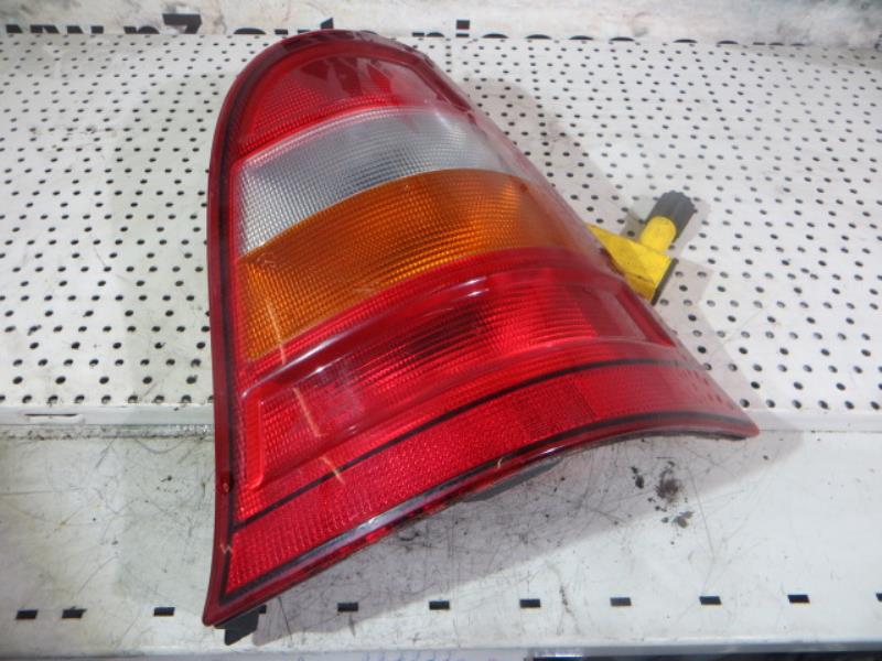 Feu arriere principal gauche (feux) MERCEDES CLASSE A 168 PHASE 1 Diesel