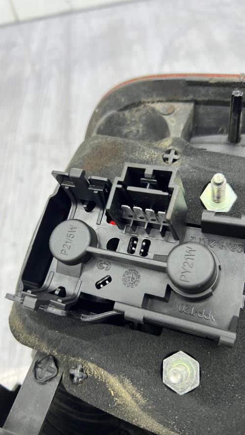 Feu arriere principal gauche (feux) FIAT STILO BREAK Diesel