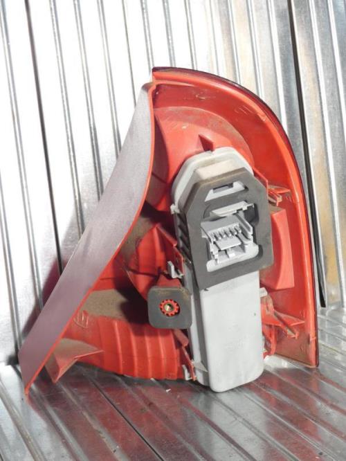 Feu arriere principal gauche (feux) RENAULT CLIO 2 PHASE 2 Essence