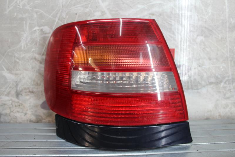 Feu arriere principal gauche (feux) AUDI A4 1 PHASE 2 Diesel