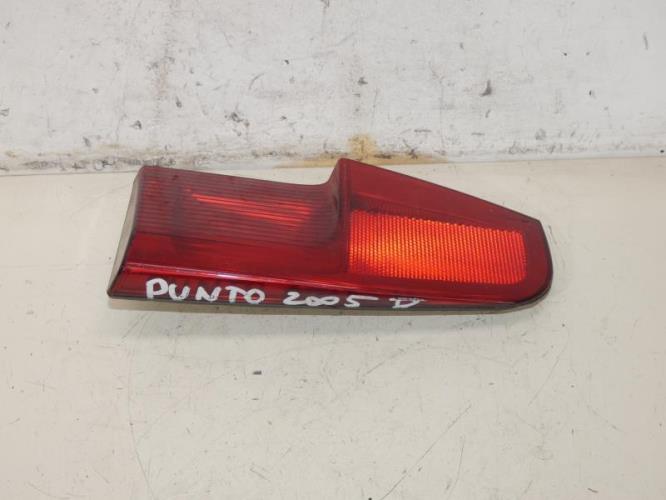 Feu arriere secondaire droit (feux) FIAT PUNTO 2 PHASE 2 Diesel