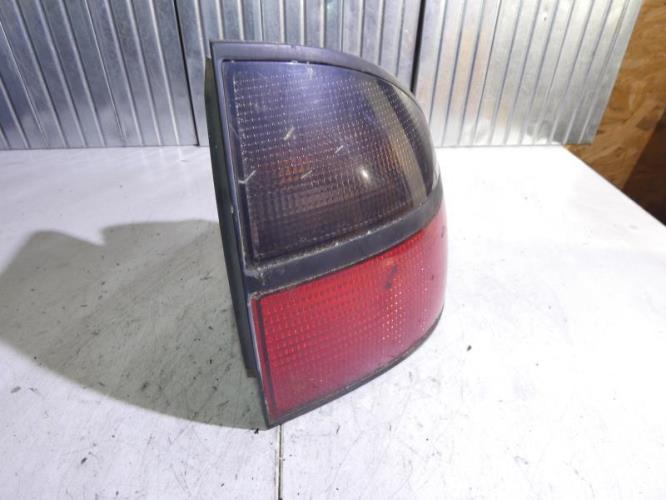 Feu arriere secondaire droit (feux) RENAULT LAGUNA 1 PHASE 1 Diesel