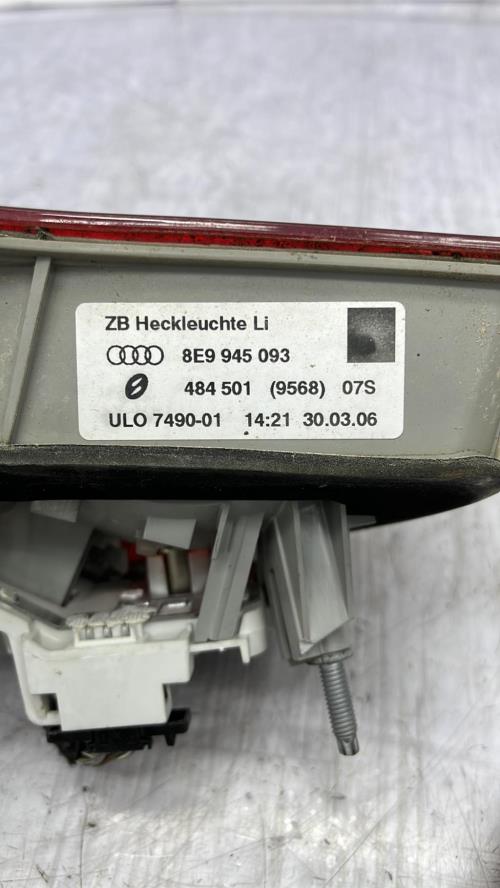 Feu arriere secondaire gauche (feux) AUDI A4 2 AVANT PHASE 2 BREAK Diesel
